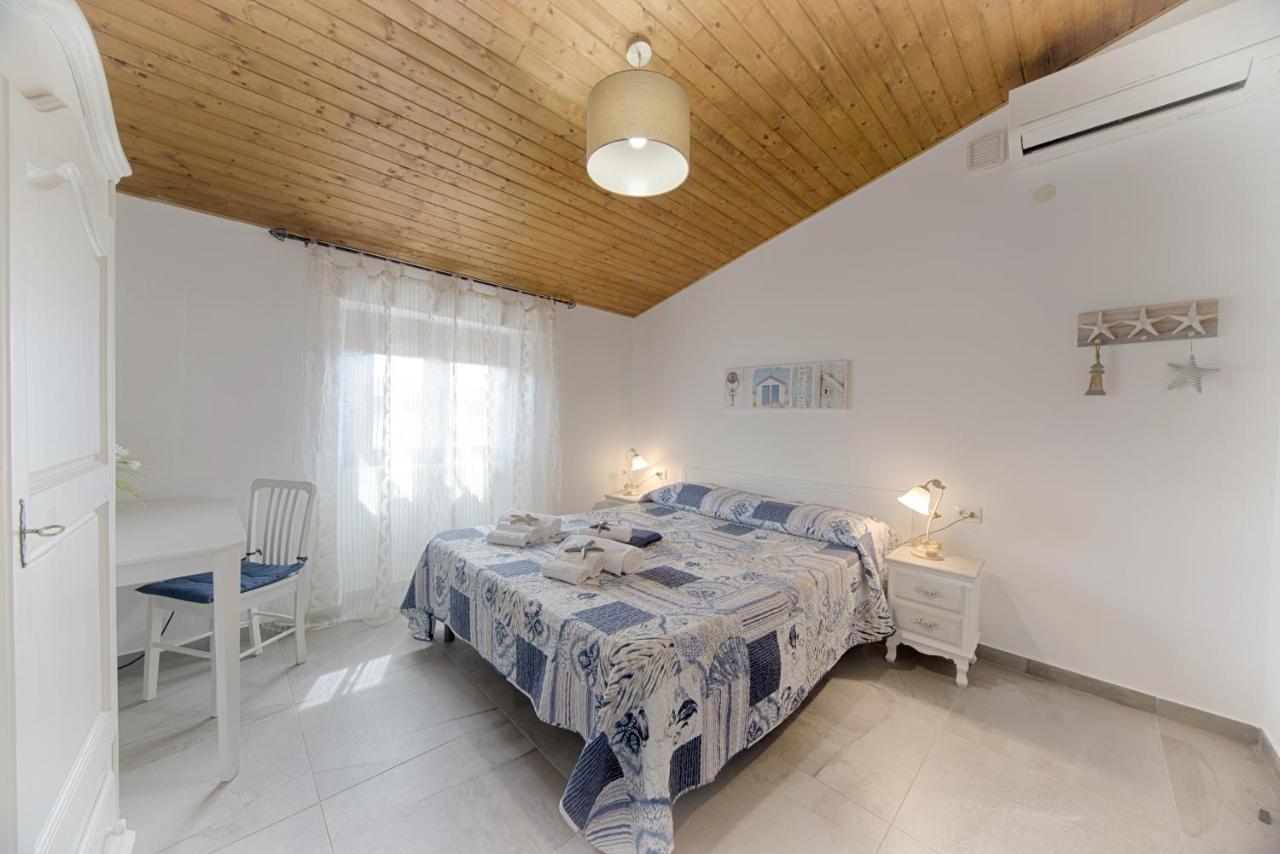 Casa Lucia Ξενοδοχείο Όλμπια Εξωτερικό φωτογραφία