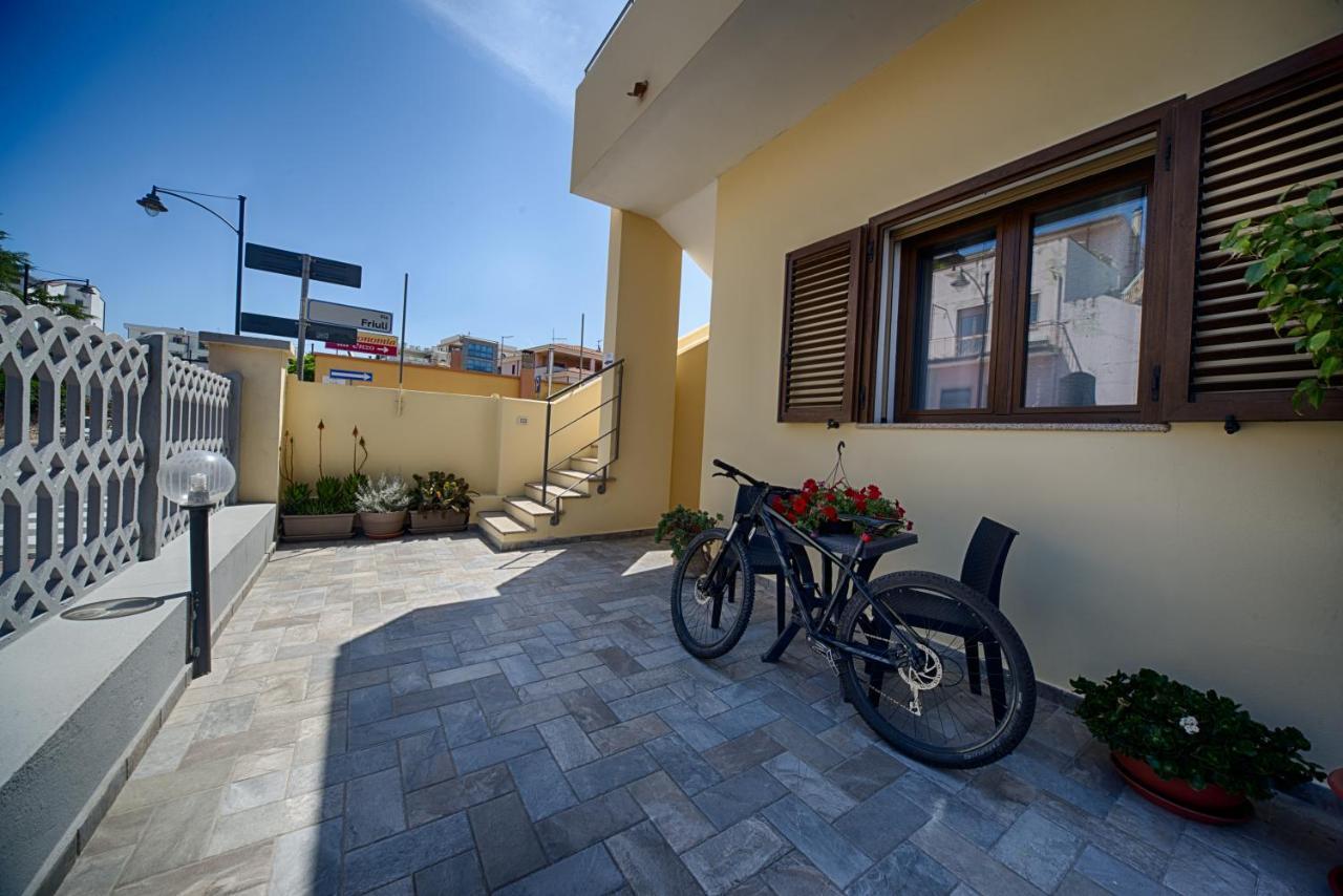 Casa Lucia Ξενοδοχείο Όλμπια Εξωτερικό φωτογραφία