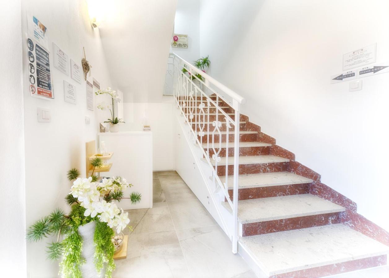 Casa Lucia Ξενοδοχείο Όλμπια Εξωτερικό φωτογραφία