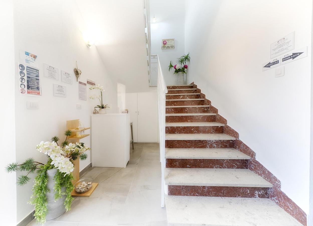 Casa Lucia Ξενοδοχείο Όλμπια Εξωτερικό φωτογραφία