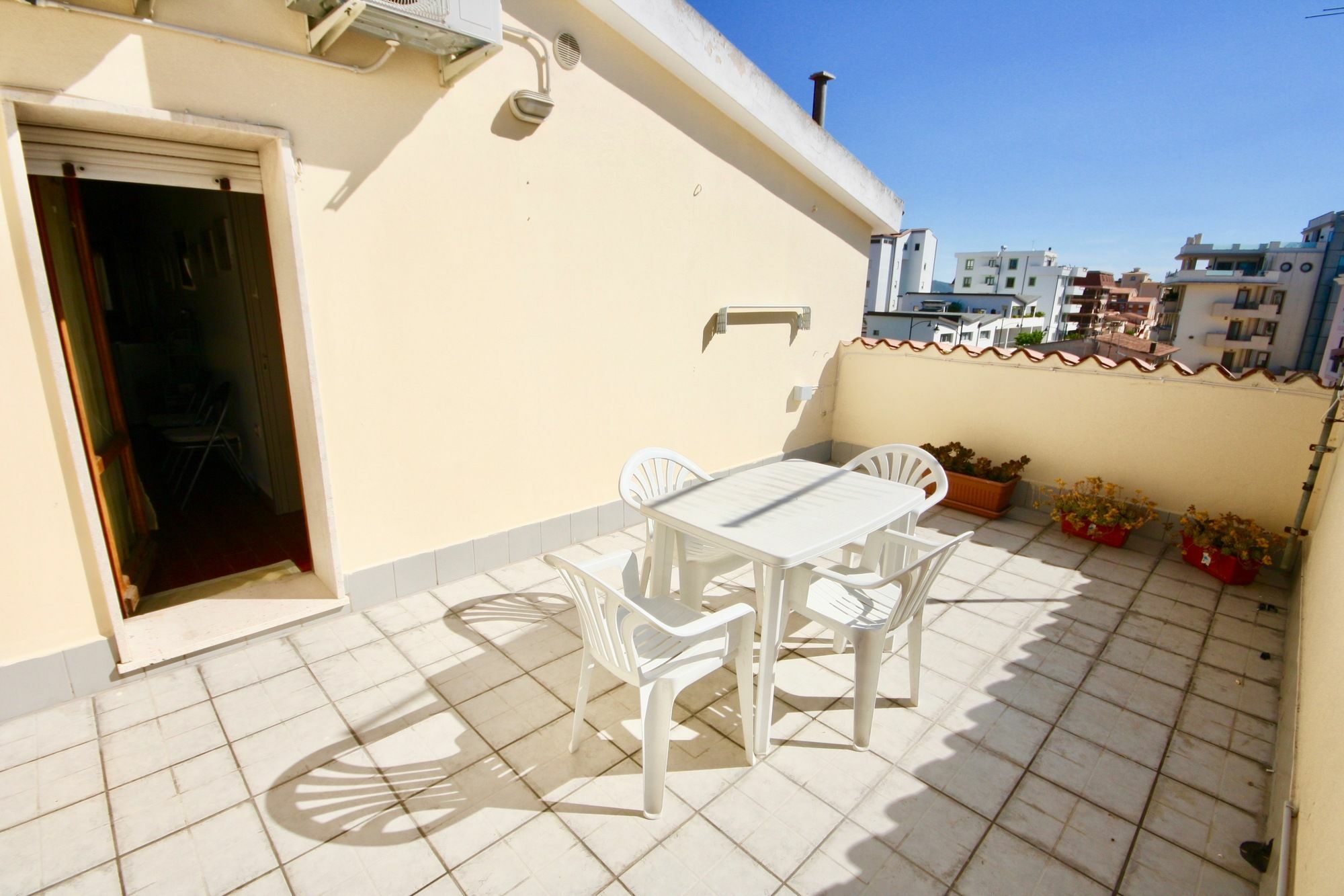 Casa Lucia Ξενοδοχείο Όλμπια Εξωτερικό φωτογραφία