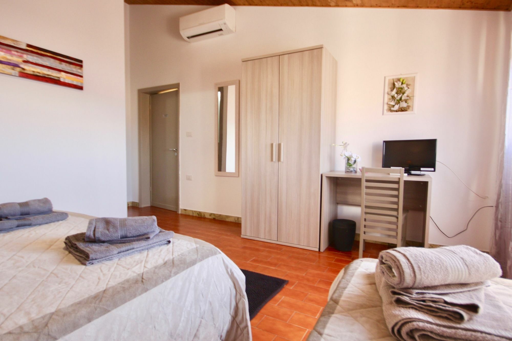 Casa Lucia Ξενοδοχείο Όλμπια Εξωτερικό φωτογραφία